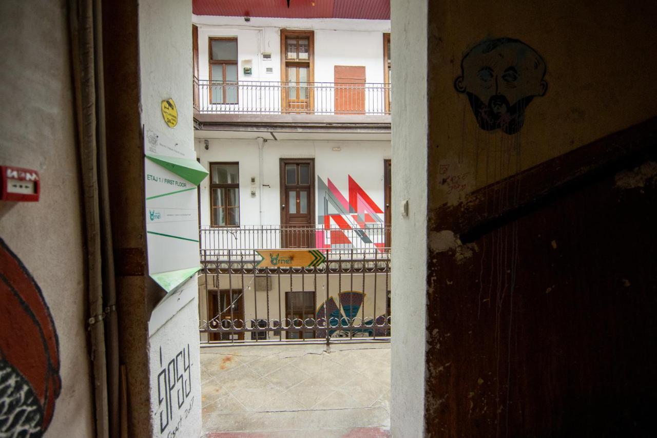 Hostel Cornel تيميشورا المظهر الخارجي الصورة