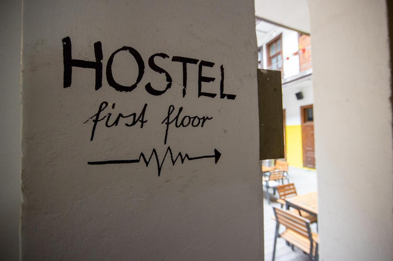 Hostel Cornel تيميشورا المظهر الخارجي الصورة